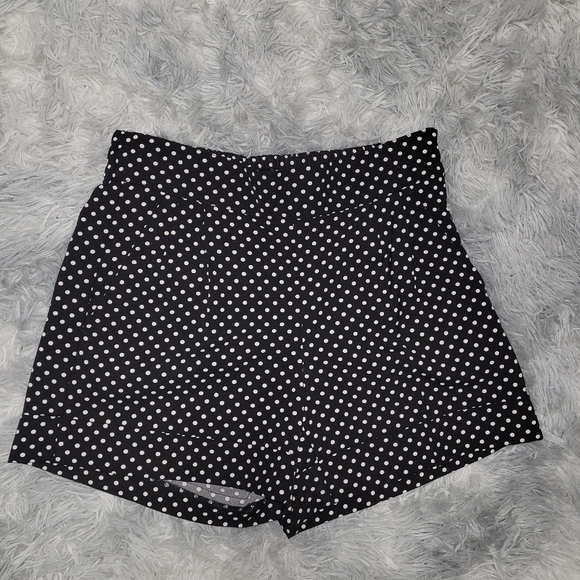 New York & Company 2pc B/W Polka Dot Blazer and Shorts Set, XS - Picture 5 of 6